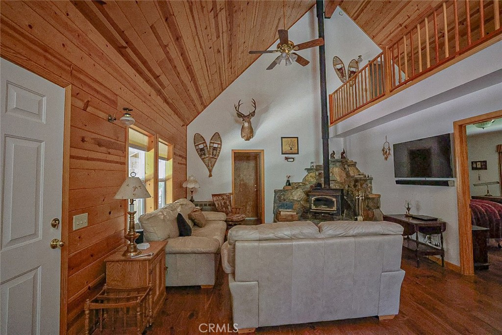 67922 Beasore Rd, Bass Lake, CA 93604