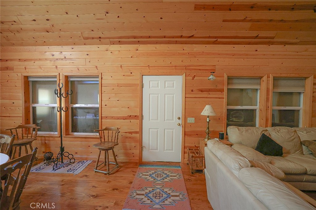 67922 Beasore Rd, Bass Lake, CA 93604