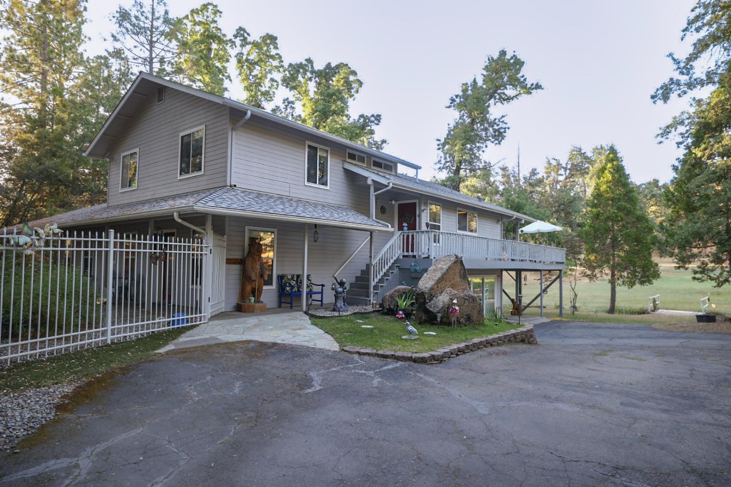 36556 Mudge Ranch Rd, Coarsegold, CA 93614