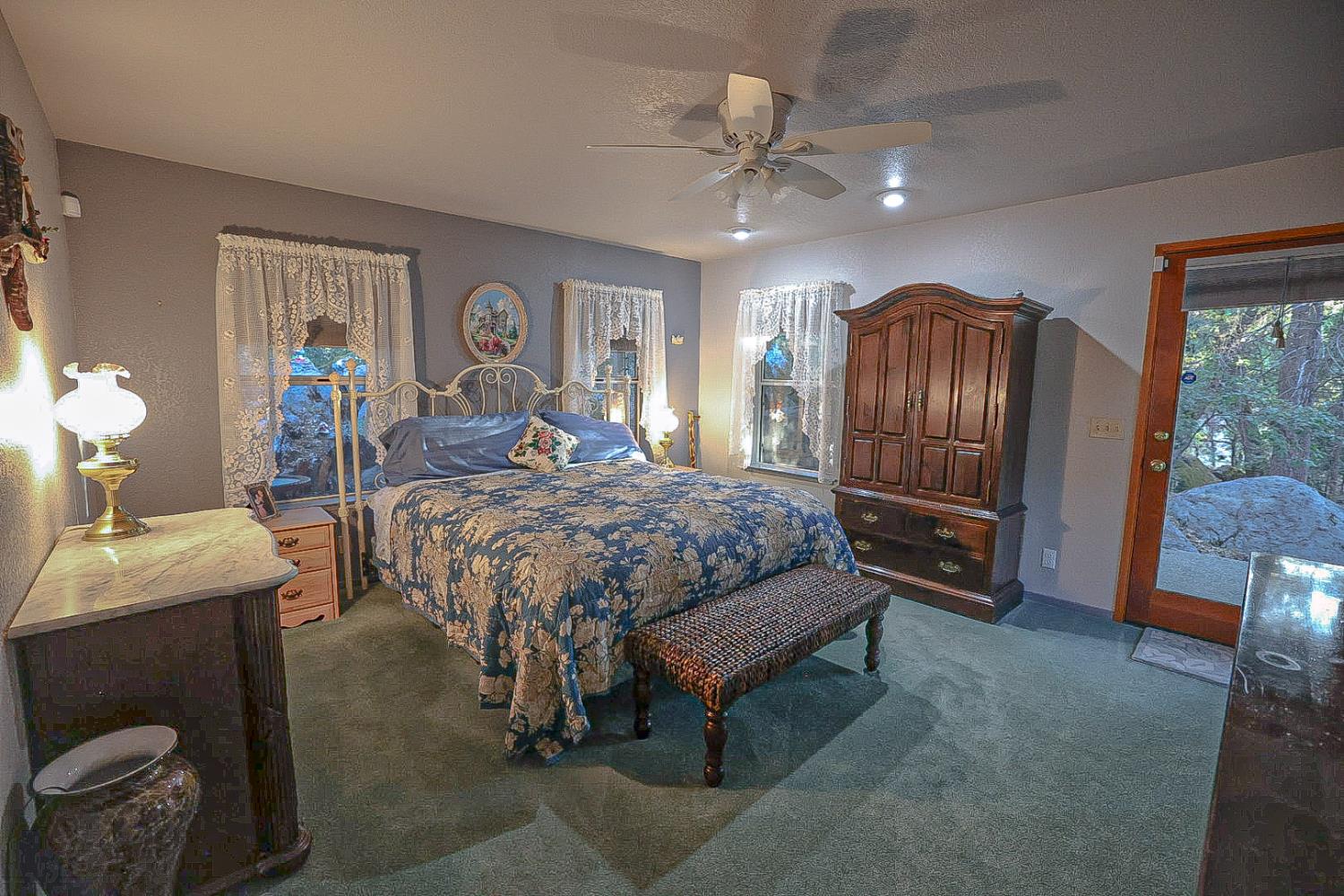 36556 Mudge Ranch Rd, Coarsegold, CA 93614