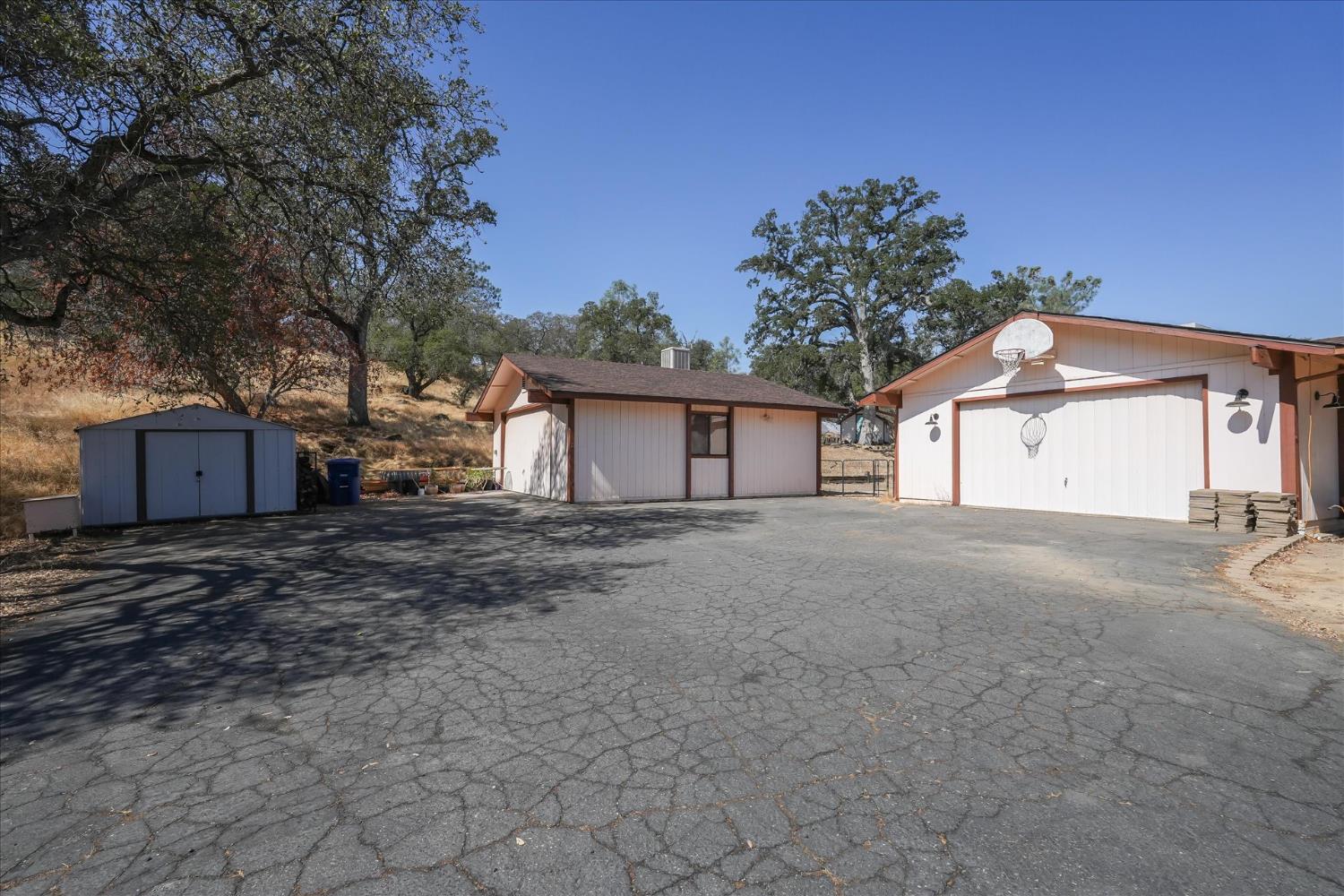 29638 Jim Bowie Ct, Coarsegold, CA 93614