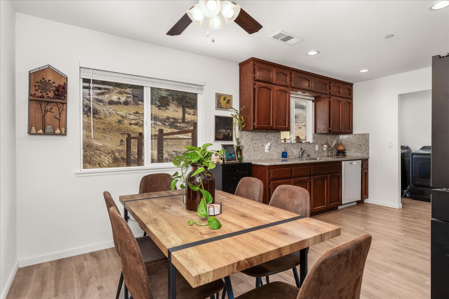 29215 Yosemite Springs Pkwy, Coarsegold, CA 93614