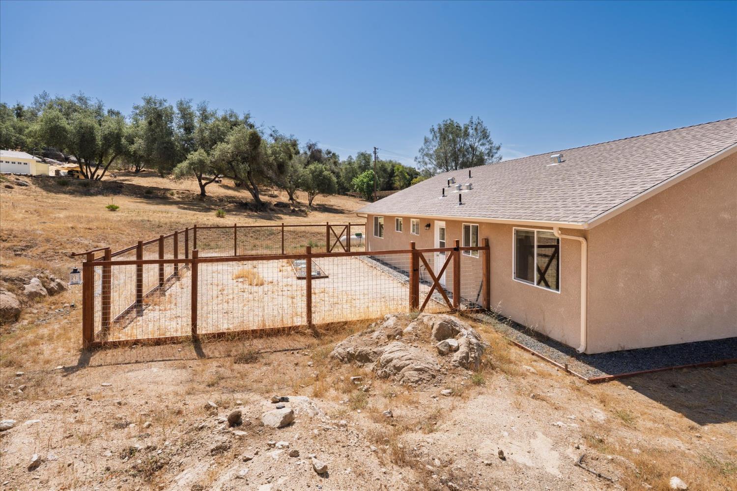 29215 Yosemite Springs Pkwy, Coarsegold, CA 93614