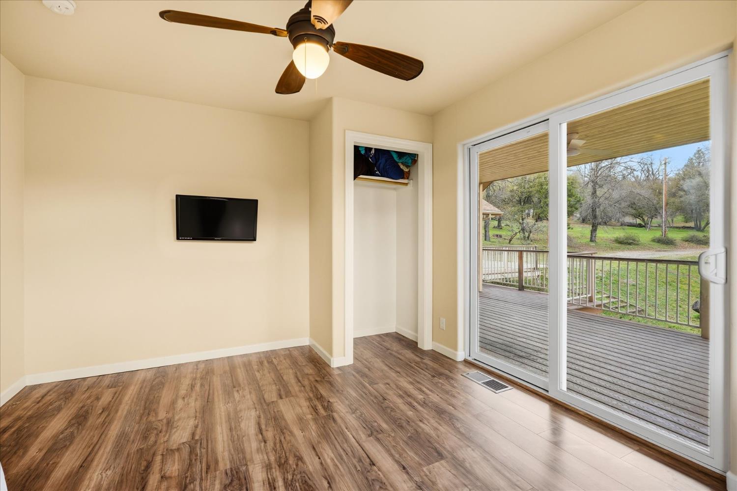 55028 Los Pinos Ln, Coarsegold, CA 93614