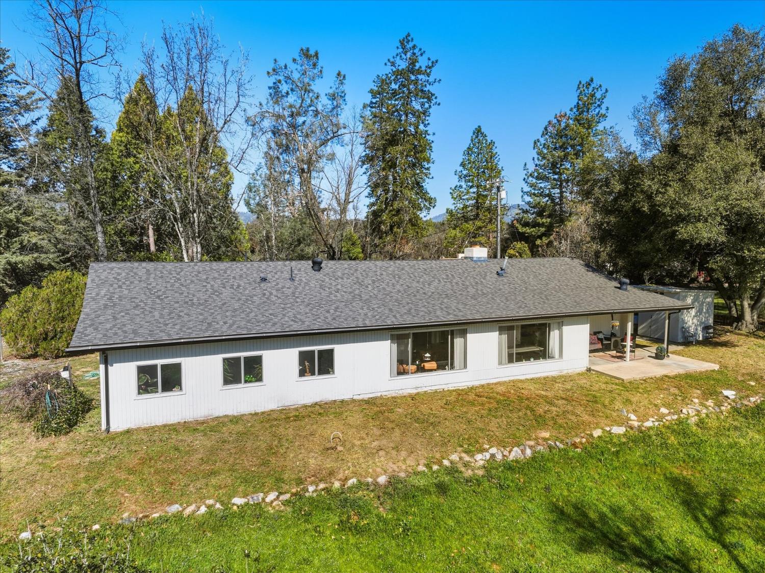 45430 Lauri Ln, Oakhurst, CA 93644